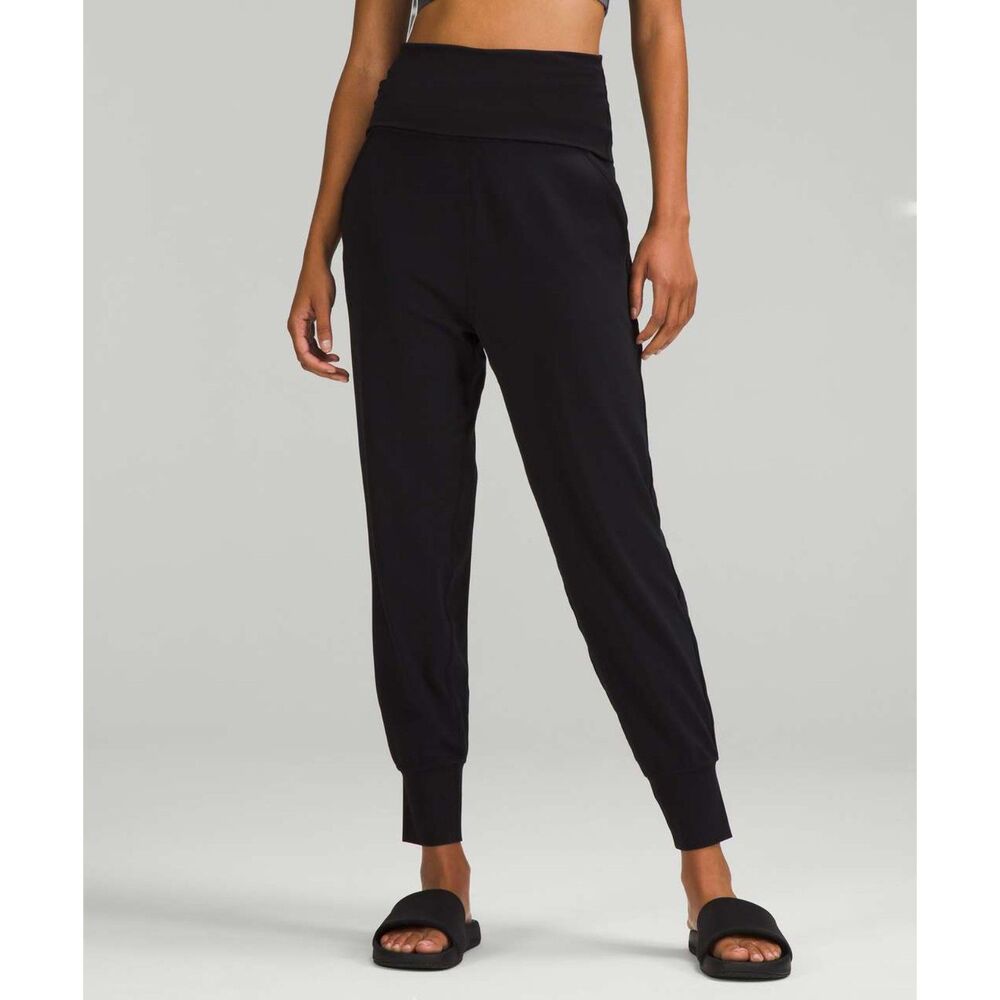 Lululemon Super High Rise Full Length Joggers 6